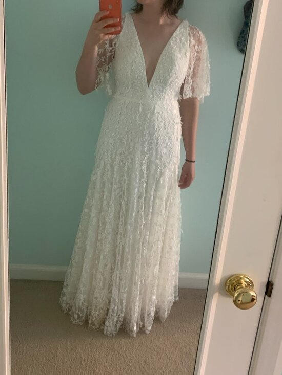 Jenny by Jenny Yoo Lourdes V-Neck Convertible-Sleeve Lace Wedding Gown - Picture 3 of 8